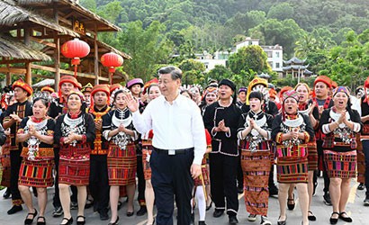 习近平在海南考察：解放思想开拓创新团结奋斗攻坚克难 加快建设具有世界影响力的中国特色自由贸易港